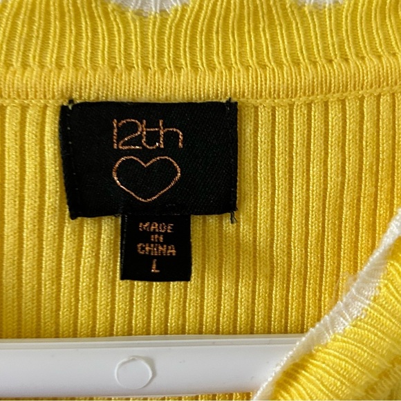 12th Heart Women’s Ribbed Top Sz Large Yellow Scallop Trimmings Coquette Cutesy - Picture 7 of 14
